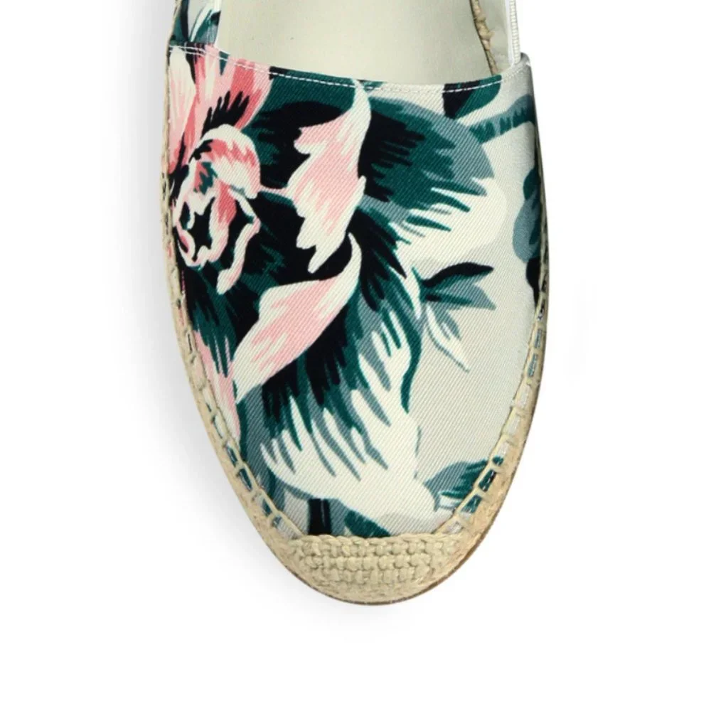 NIB Burberry Peony Rose Print Canvas Espadrilles
